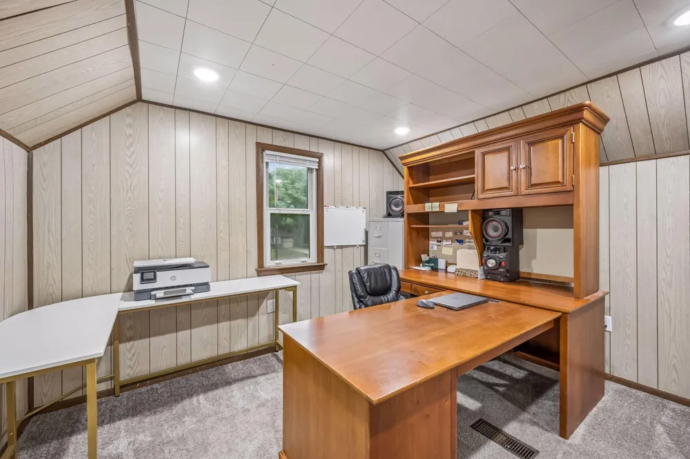 213 Queen Avenue NW Silver Lake, MN 55381