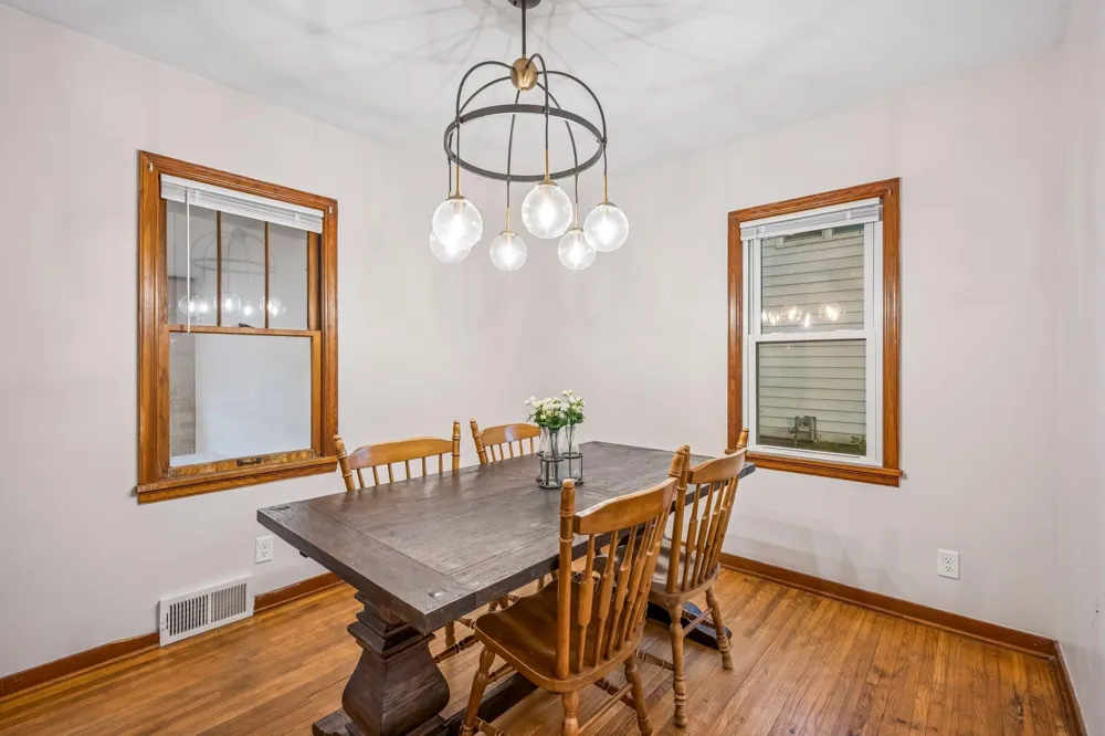 213 Queen Avenue NW Silver Lake, MN 55381