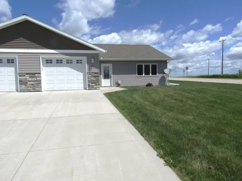 216 Mooney Circle