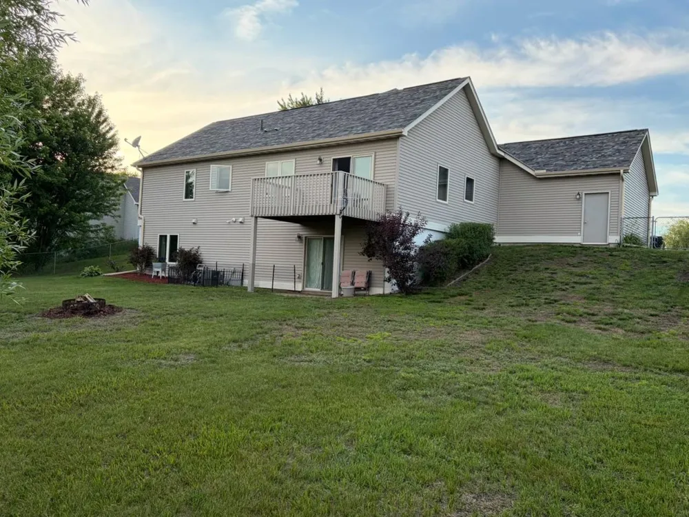 1205 Wendover Street NW Isanti, MN 55040