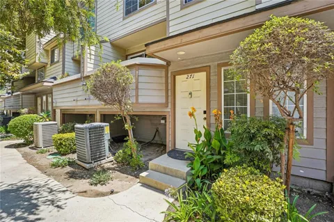 11150 Glenoaks Boulevard #271