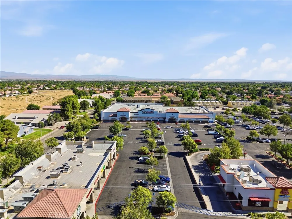 43731 8th Street E Lancaster, CA 93535