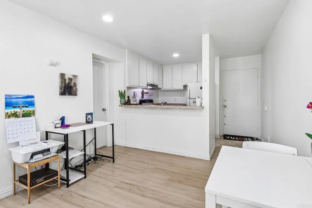 4060 Huerfano Avenue #106 San Diego, CA 92117