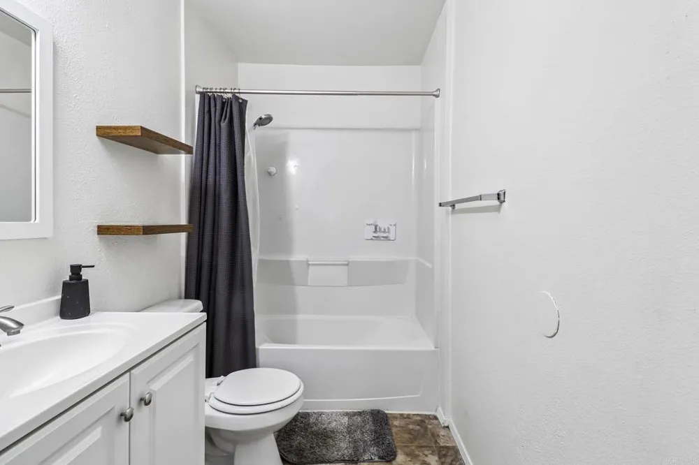 4060 Huerfano Avenue #106 San Diego, CA 92117