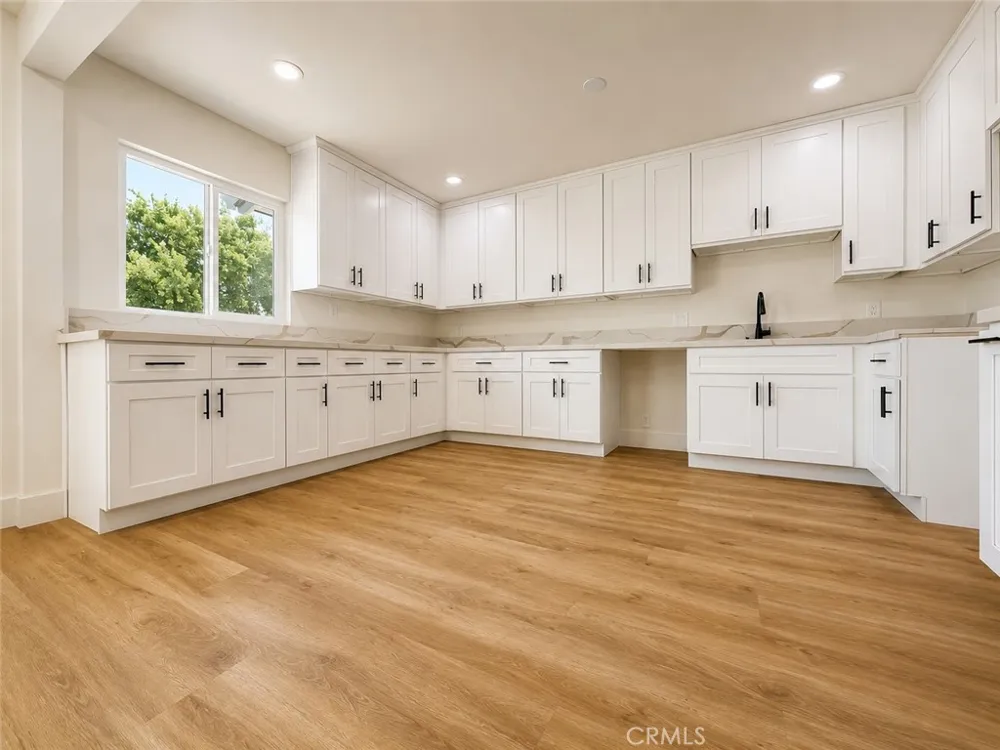 1473 Arizona San Bernardino, CA 92411