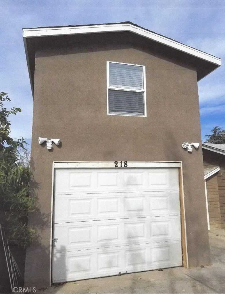 218 E 25th Long Beach, CA 90806