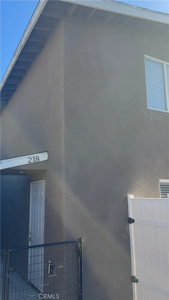 218 E 25th Long Beach, CA 90806