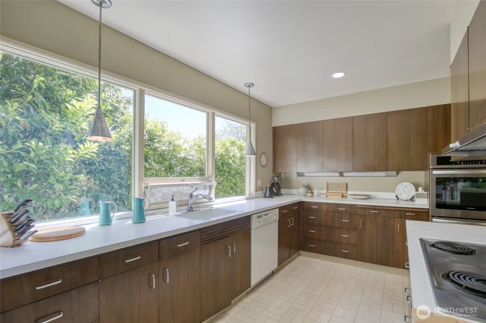 1300 Bel Aire Avenue Aberdeen, WA 98520