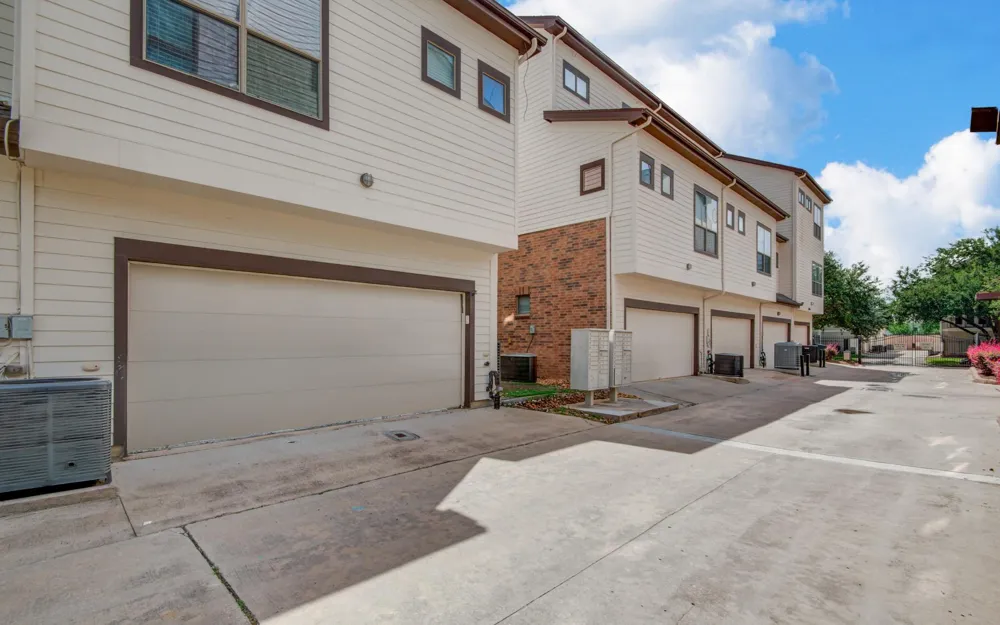 2818 Polk Street Houston, TX 77003