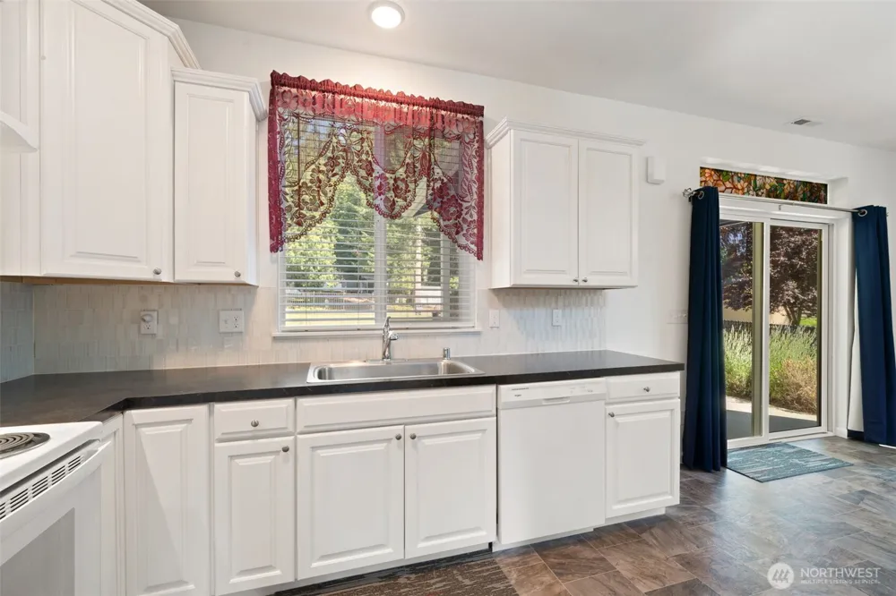 70 E Dabob Road Shelton, WA 98584