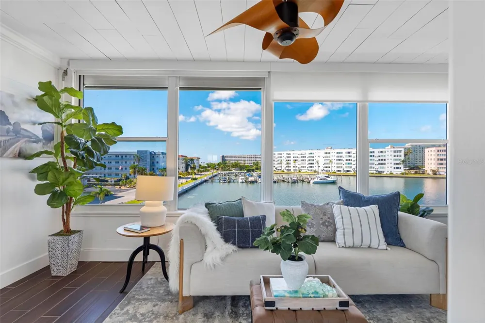 5940 30TH AVENUE S #301 Gulfport, FL 33707