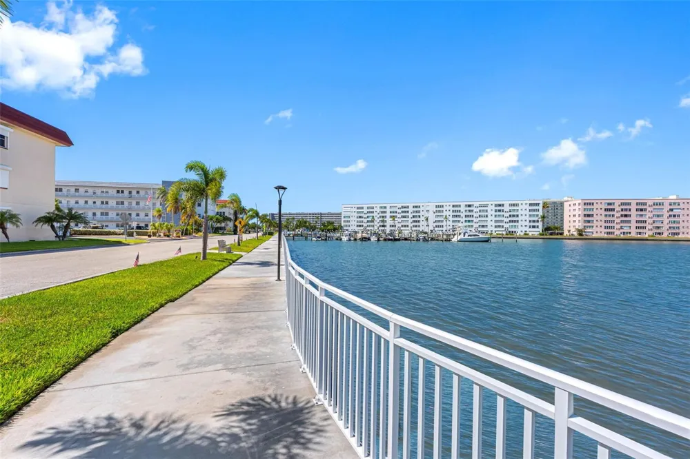 5940 30TH AVENUE S #301 Gulfport, FL 33707
