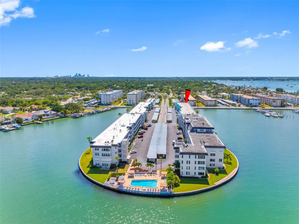 5940 30TH AVENUE S #301 Gulfport, FL 33707