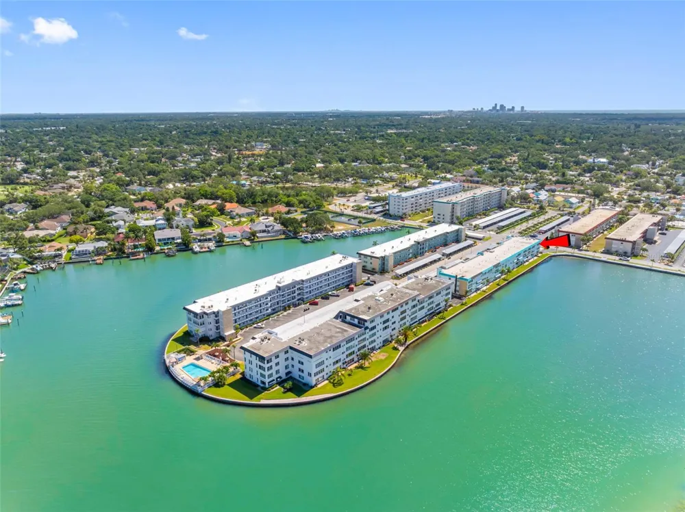 5940 30TH AVENUE S #301 Gulfport, FL 33707