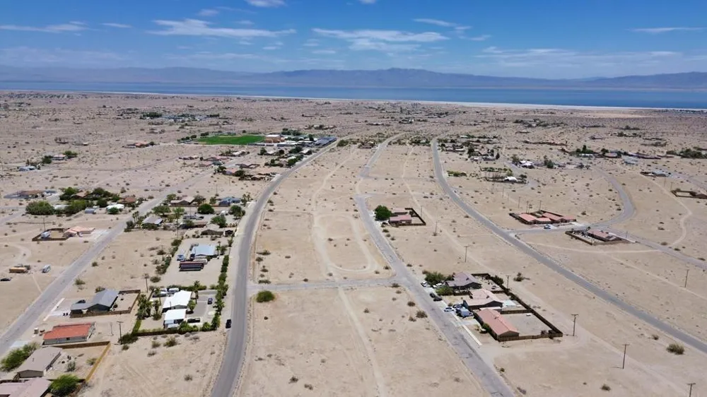 2304 Shore Hawk Avenue Thermal, CA 92274