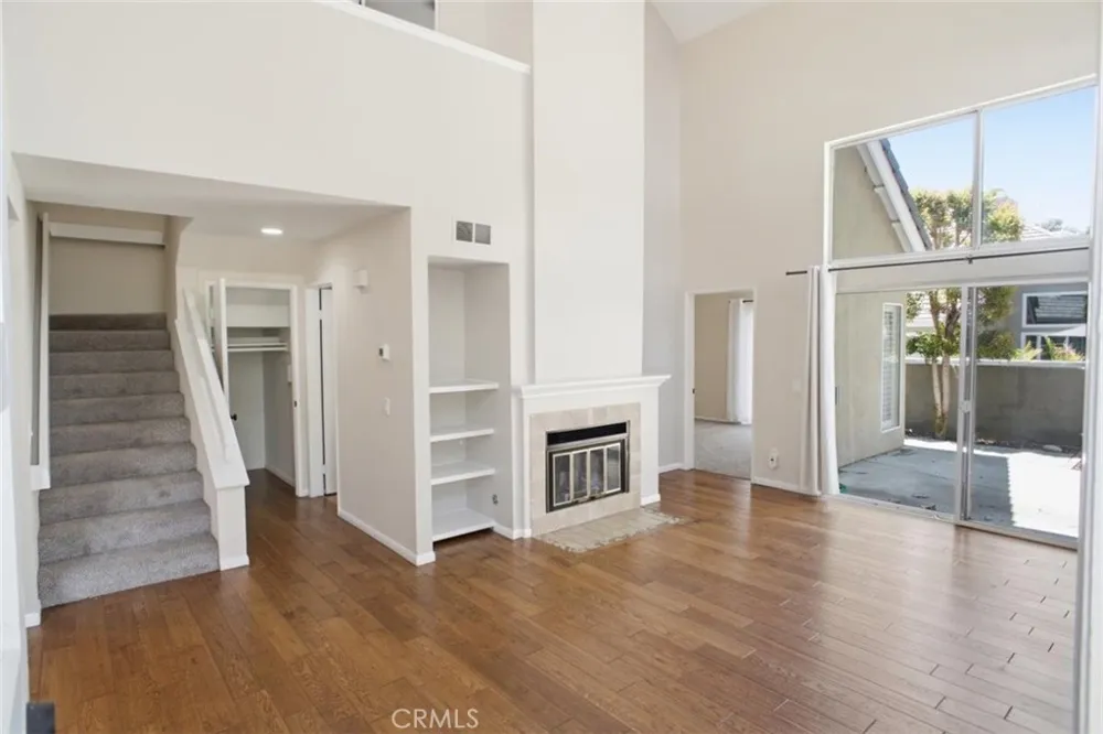 23971 Arroyo Park #82 Valencia, CA 91355