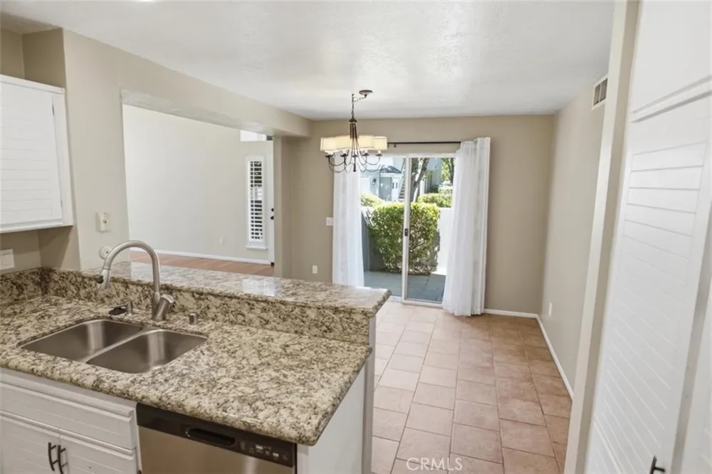 23971 Arroyo Park #82 Valencia, CA 91355
