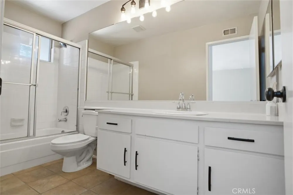 23971 Arroyo Park #82 Valencia, CA 91355