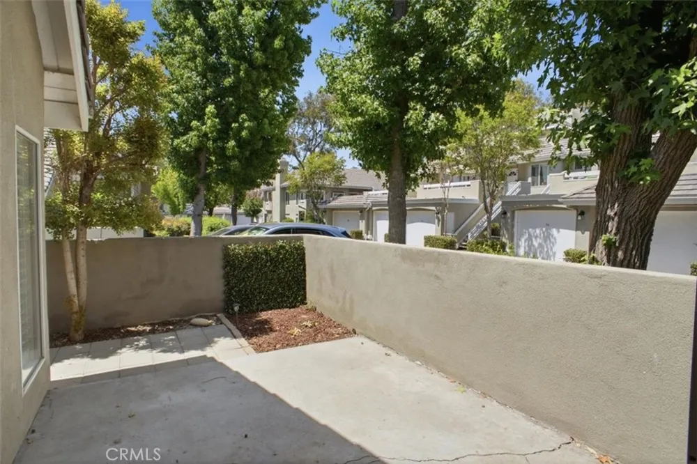23971 Arroyo Park #82 Valencia, CA 91355