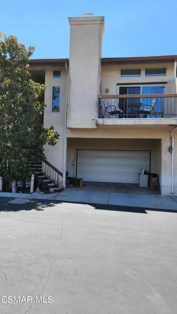 825 Warwick Avenue Thousand Oaks, CA 91360