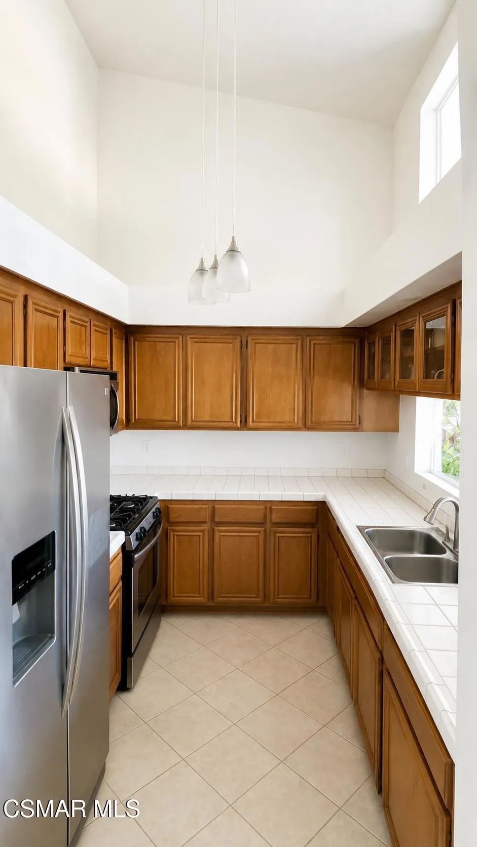 825 Warwick Avenue Thousand Oaks, CA 91360