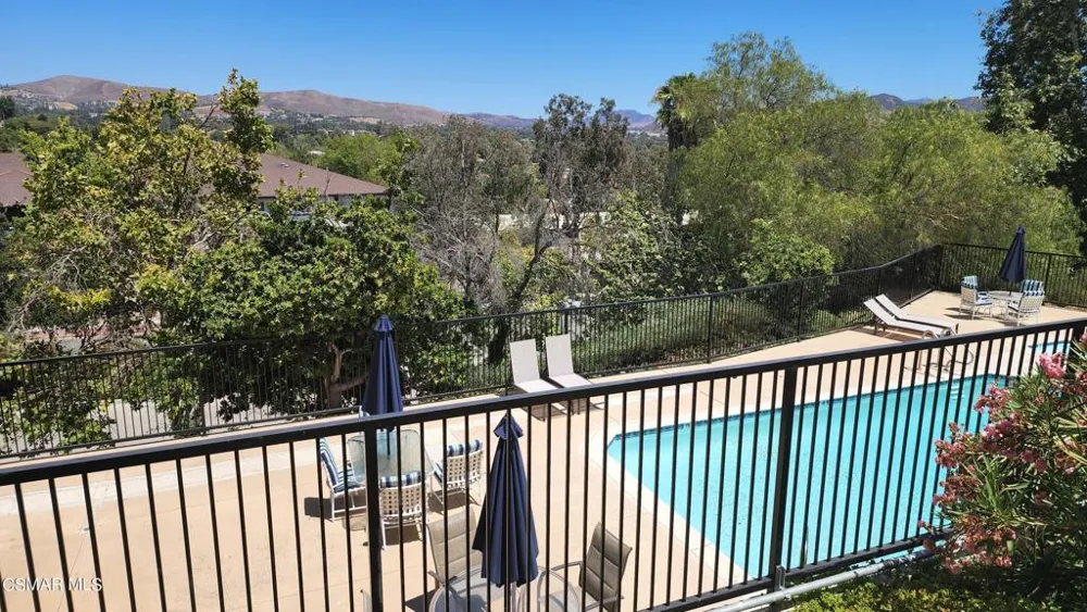825 Warwick Avenue Thousand Oaks, CA 91360