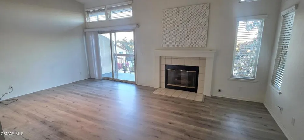 825 Warwick Avenue Thousand Oaks, CA 91360