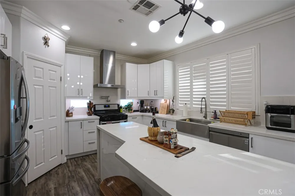 4696 Parkscape Riverside, CA 92505