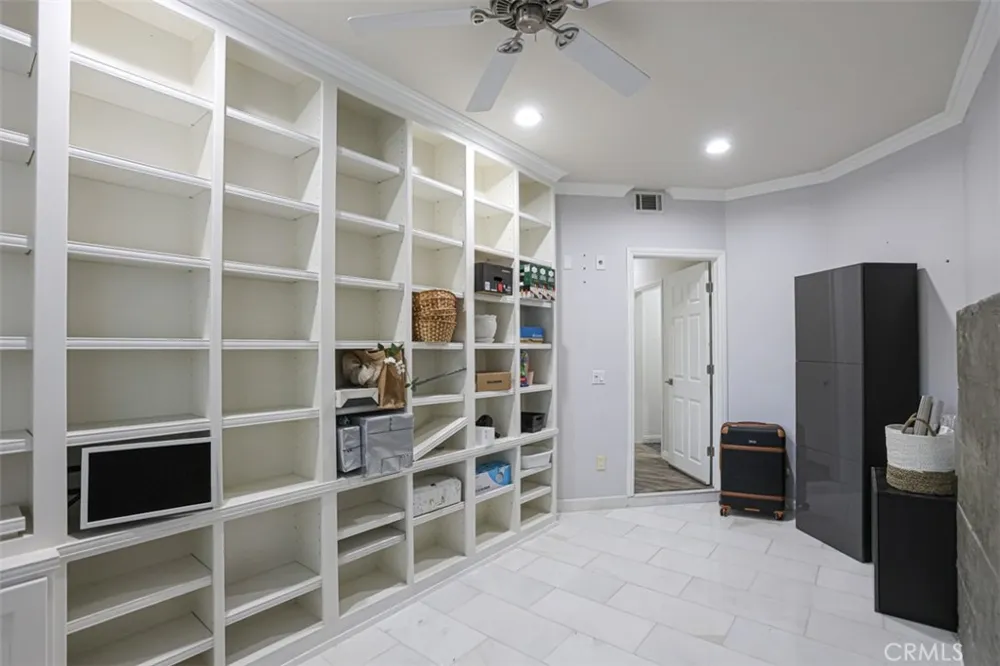 4696 Parkscape Riverside, CA 92505