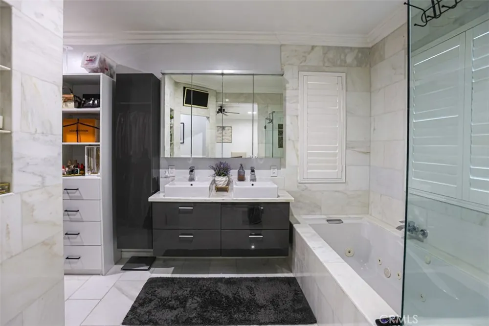 4696 Parkscape Riverside, CA 92505