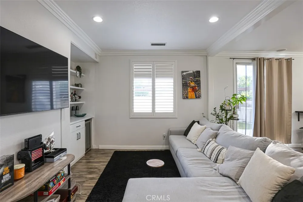 4696 Parkscape Riverside, CA 92505