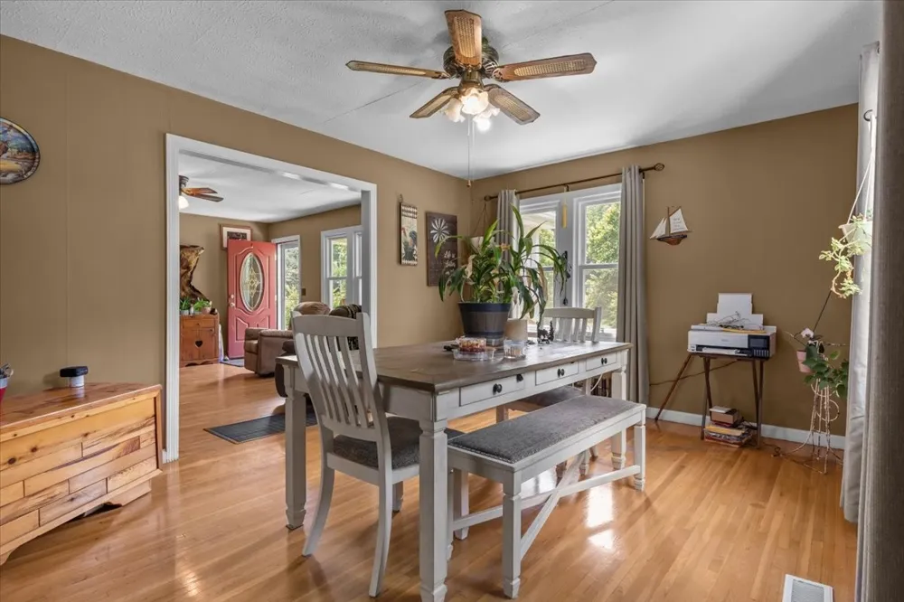 2035 Skyview Dr Centerville, TN 37033