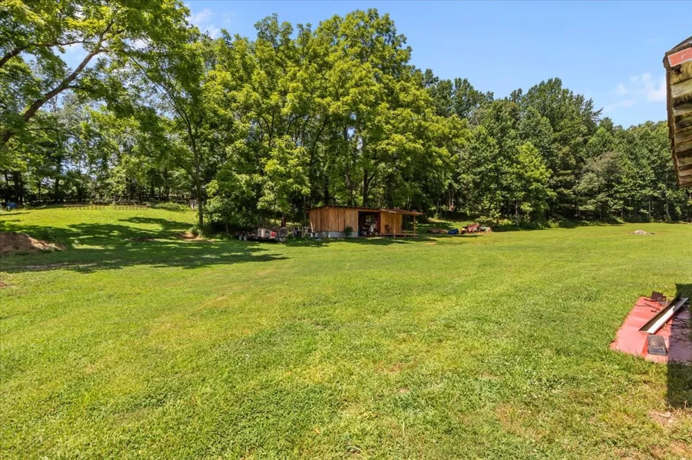 2035 Skyview Dr Centerville, TN 37033