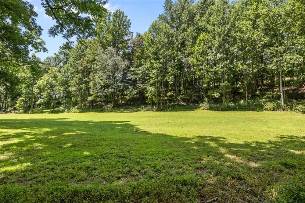 2035 Skyview Dr Centerville, TN 37033