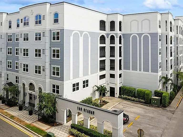 304 E SOUTH STREET #2029 Orlando, FL 32801