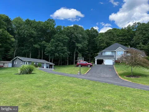 405 HOUTZ LANE