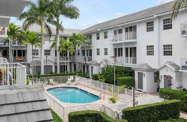 2725 NE 8th Avenue #118 Wilton Manors, FL 33334