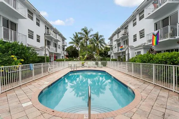 2725 NE 8th Avenue #118 Wilton Manors, FL 33334