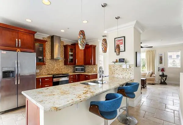 2725 NE 8th Avenue #118 Wilton Manors, FL 33334