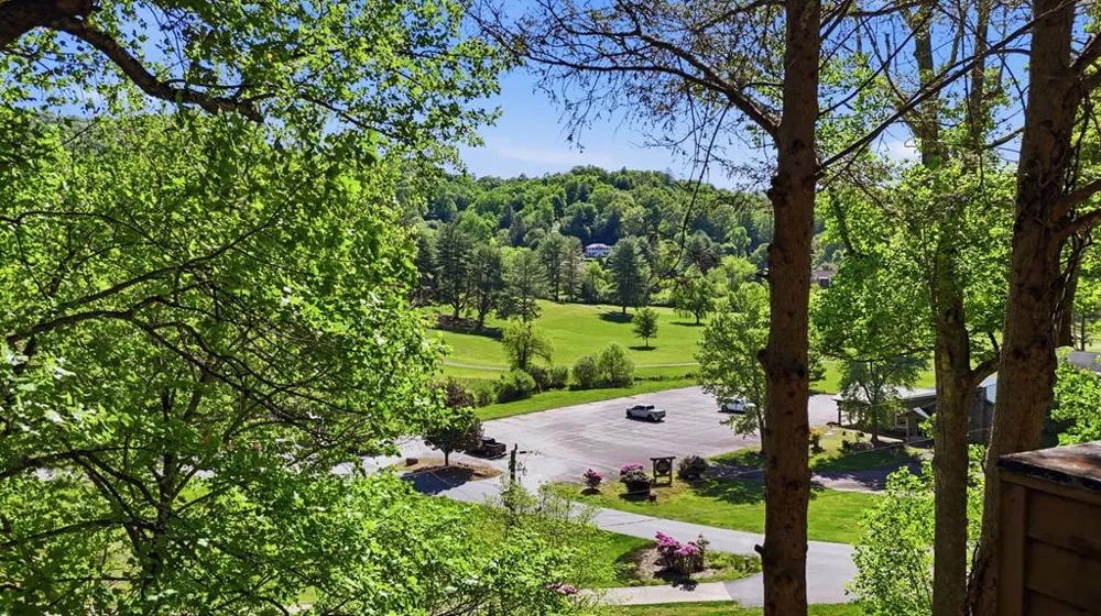 Golf Vista Drive Franklin, NC 28734