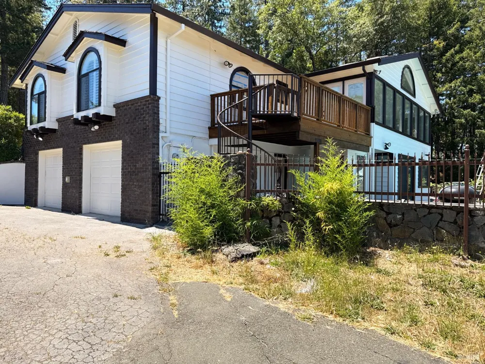 16990 Old Boy Scout Road Willits, CA 95490