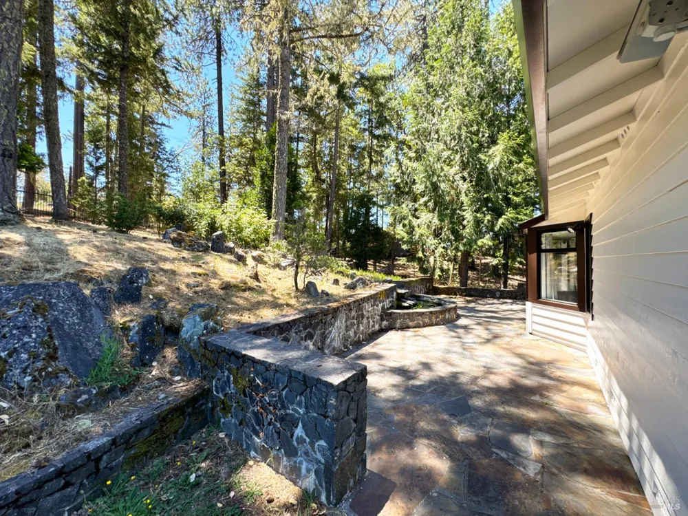 16990 Old Boy Scout Road Willits, CA 95490