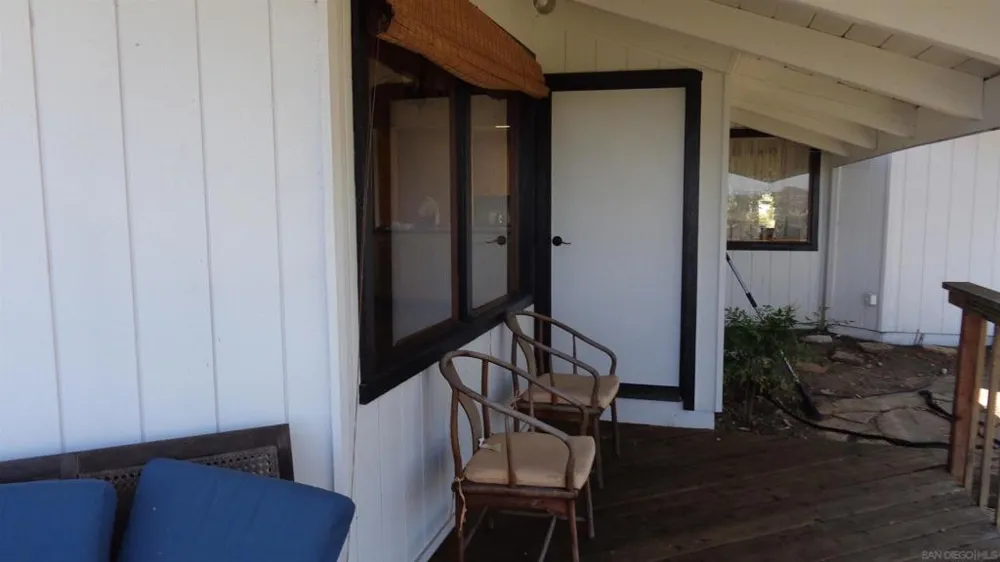 3730 Silverleaf Ln. Vista, CA 92084