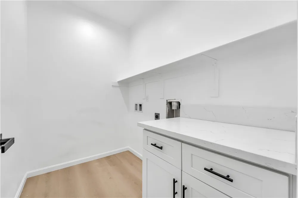 8837 Holly California City, CA 93505