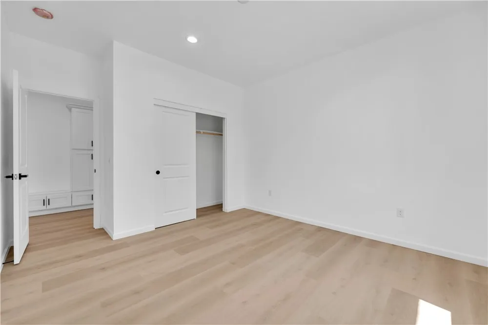 8837 Holly California City, CA 93505