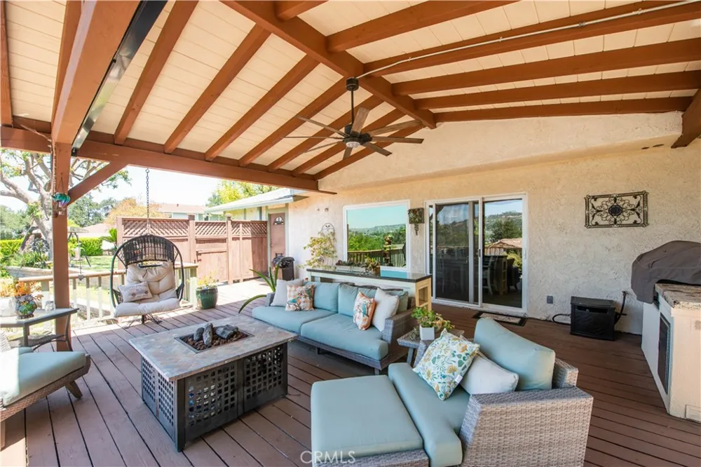 25023 Everett Newhall, CA 91321