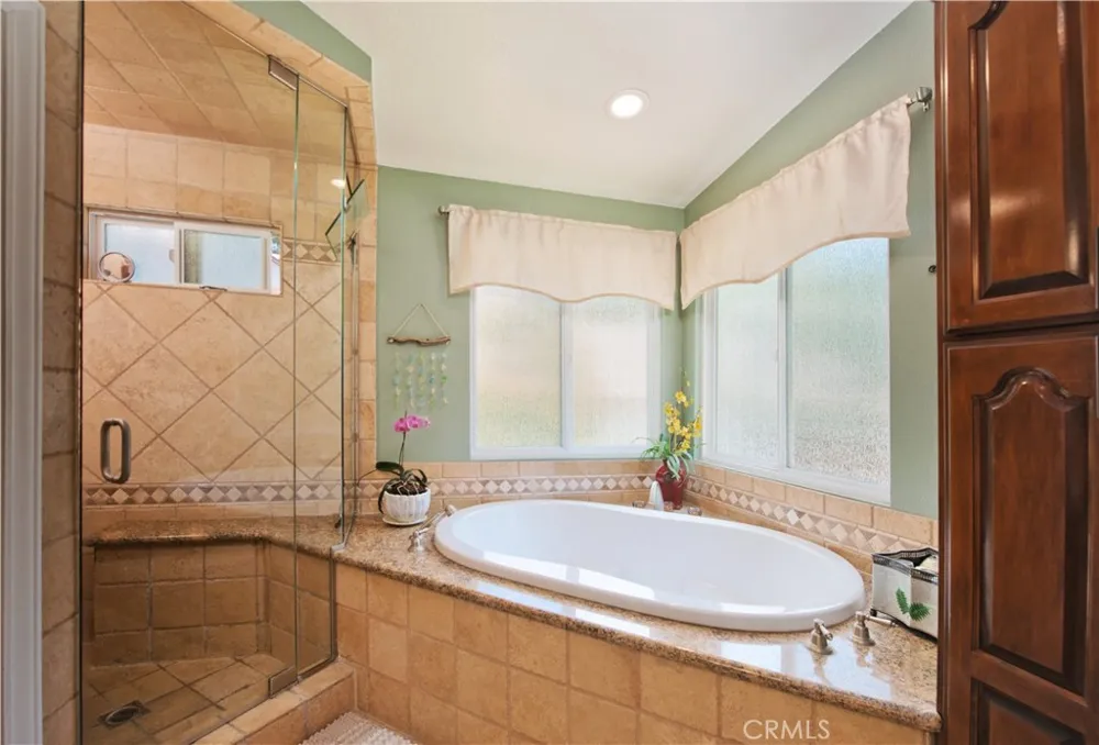25023 Everett Newhall, CA 91321