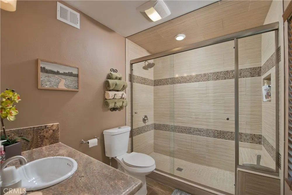 25023 Everett Newhall, CA 91321