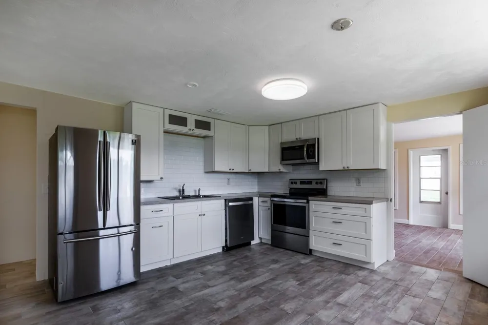 5222 EAGLES NEST ROAD Fruitland Park, FL 34731