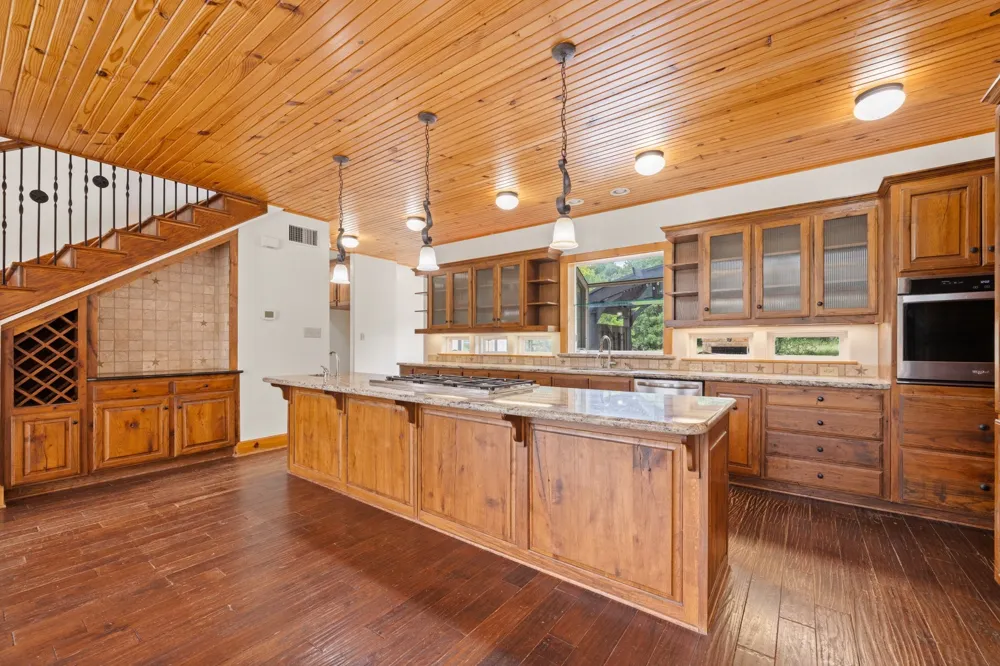 1127 Mallard Lane Glen Rose, TX 76043